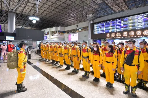 搜救隊4噸救災裝備全送土耳其　明搭乘專機抵台