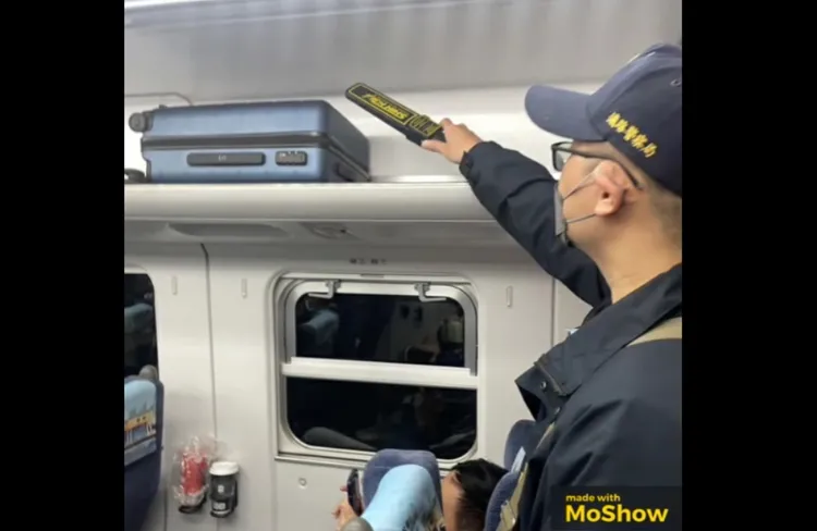 警方持續進行搜索。翻攝畫面