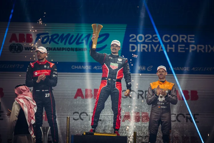 Pascal Wehrlein(中)目前以68點積分，在ABB FIA電動方程式世界錦標賽車手排行中領先群雄。原廠照片
