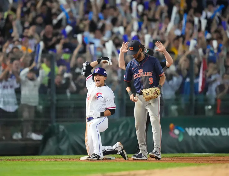 陳傑憲擊出三壘安打。   悍創提供