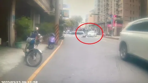 台中77歲翁走斑馬線卻挨撞　又是A柱惹禍？女駕駛推稱「視線死角」