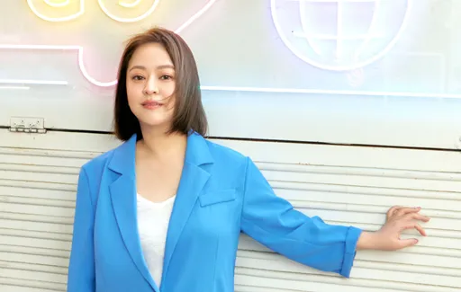 何嘉文慶祝44歲新頻道誕生 放棄求子「因為老公不接受別的女人」