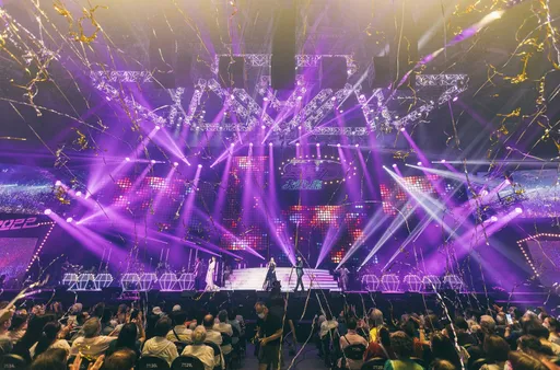 歌厅秀风华重现!高流复刻蓝宝石大歌厅 母亲节周末众大咖接力登台