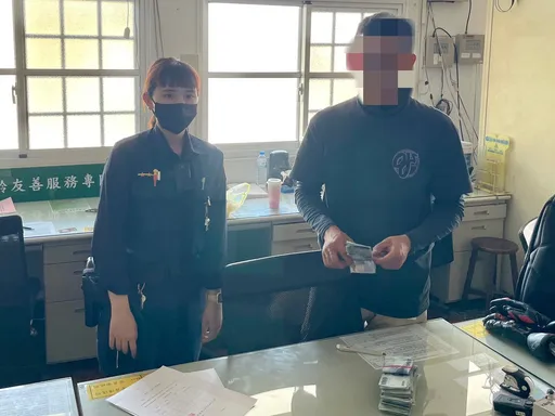 騎士沿路「撒錢」41萬 熱血護理師幫忙撿!報警靠這招找回失主