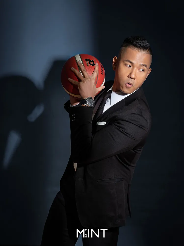 陳建州非常熱愛籃球。明潮提供