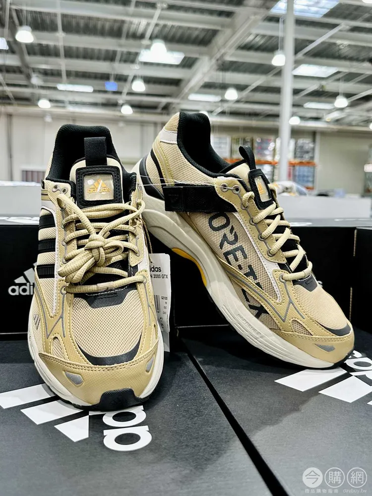 GORE-TEX防風防水又高度透氣特性，使得者款鞋被瘋狂搶購。翻攝自臉書「Costco好市多 商品經驗老實說」