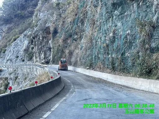 今晨出現落石!南橫公路交通管制 公總:12點已解除並開放通行