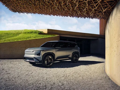 Kia EV5電動概念車首度亮相 預告最快今年底前量產上市