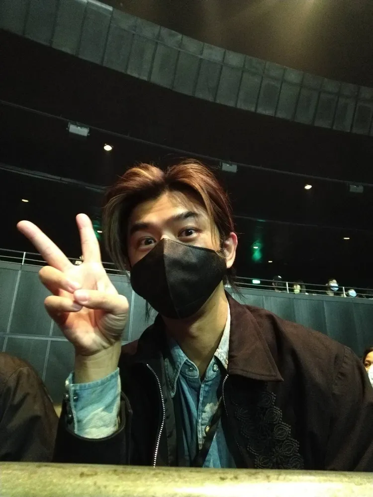 陳柏霖朝聖ØZI的演唱會。讀者提供