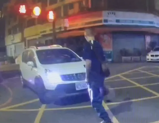 台中醉男當街攔車　警押回管束！動機竟是誤會一場