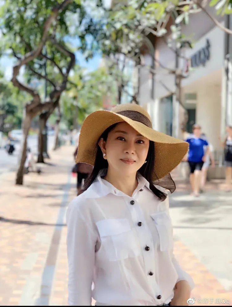 邱于庭養生有道依舊貌美。翻攝邱于庭微博