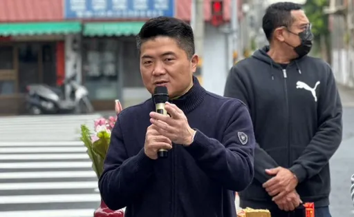 沙鹿豪宅涉假交易?颜宽恒1000万交保现身了 怒控:颜色不对就双标