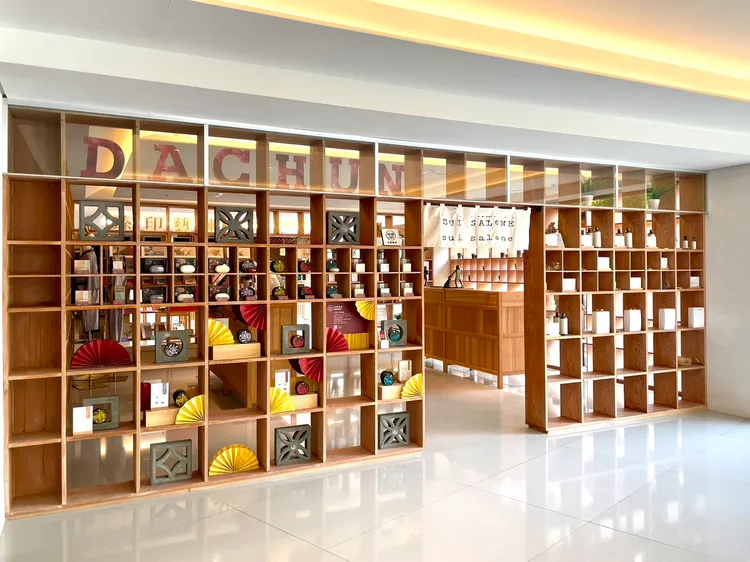 喜歡呆水的備品、茶包、睡衣或SPA系列用品嗎？Sui salone禮品店通通都買得到。曾仲葳攝