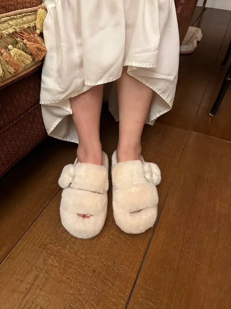 陳文茜本月25日將過65歲生日，提前穿上鋼琴家陳毓襄送的禮物，「省得萬一走向敗血昏迷⋯⋯」。翻攝文茜的世界周報 Sisy's World News臉書