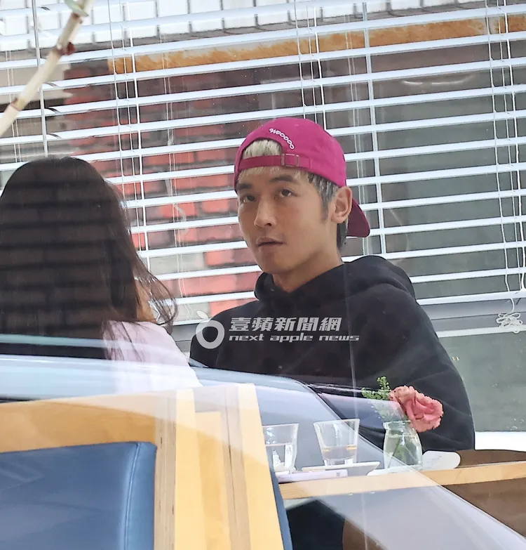 小樂當天反戴桃紅色鴨舌帽。特勤中心攝