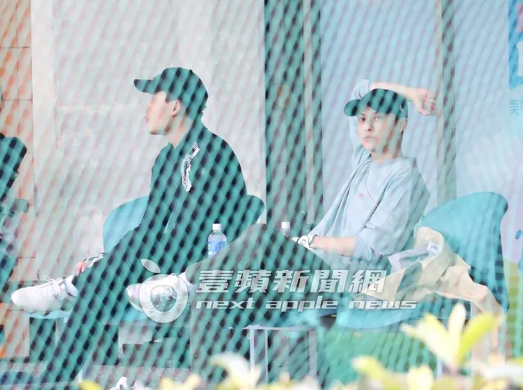 王子坐姿散發出明星架式。特勤中心攝