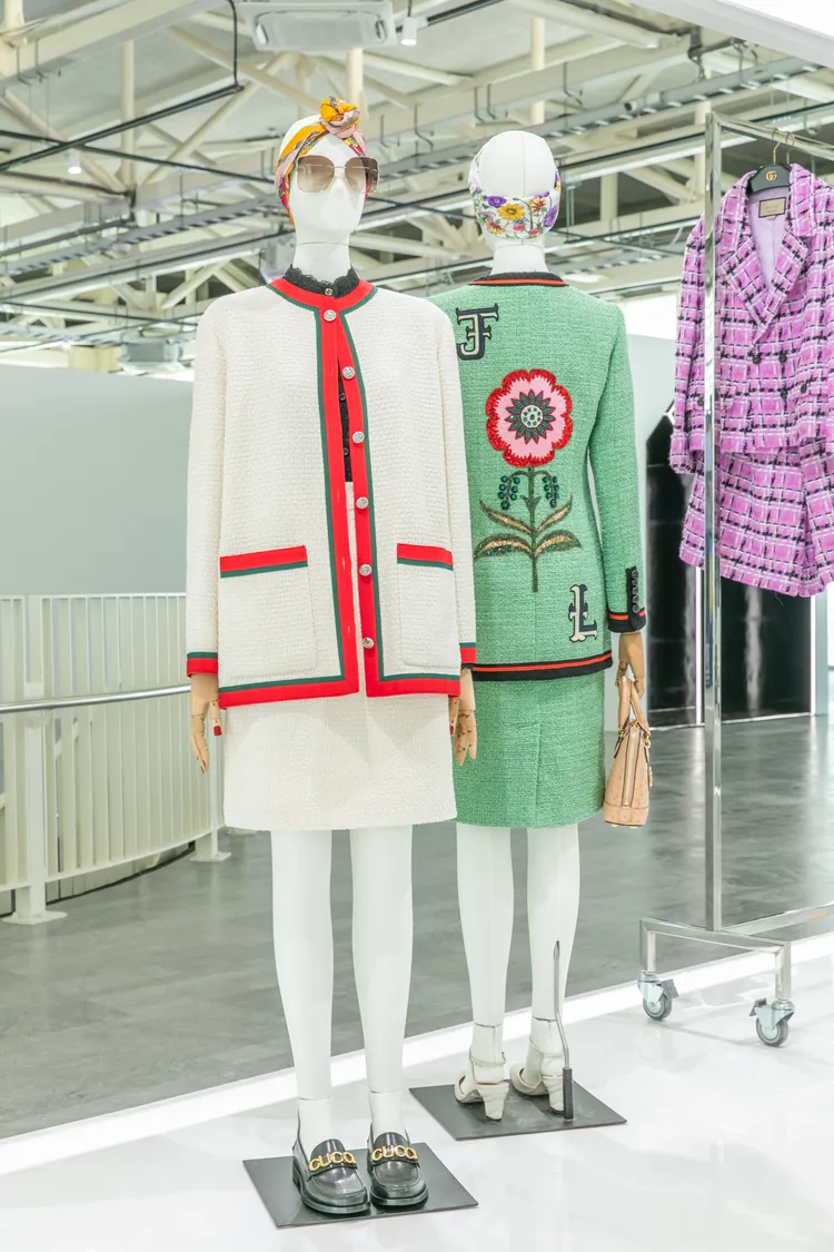 「Made to Order」個性化訂製服務中，本次還加入了花卉及動物圖騰的選項。品牌提供