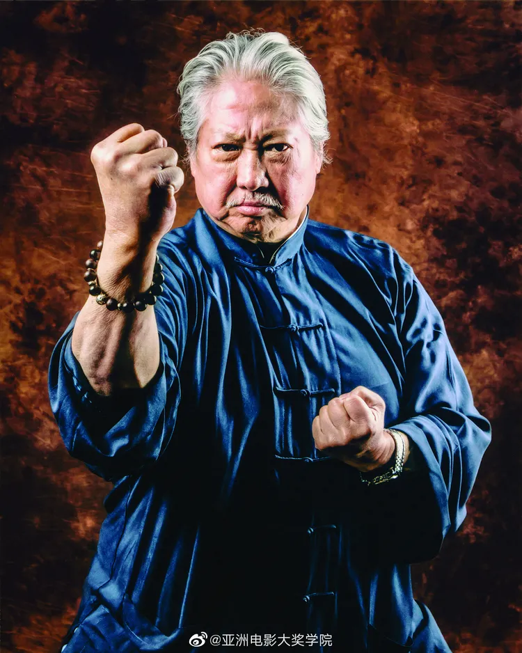 近年行動不便的洪金寶獲頒終身成就獎，將親自領獎。翻攝亞洲電影大獎學院微博