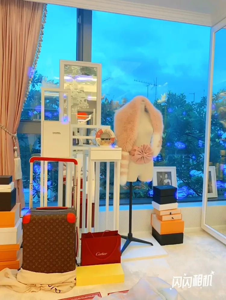 更衣間相當夢幻。引自五姐抖音