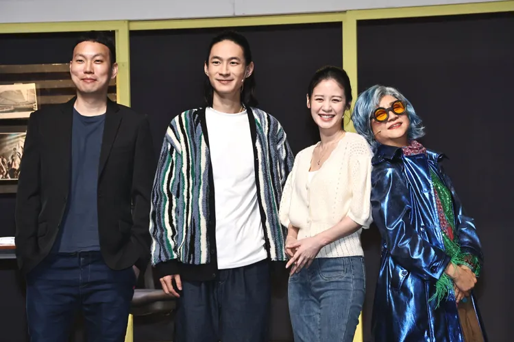 編導黃彥霖（左起）、黃河、袁子芸、楊麗音激出不少火花。施昂強攝