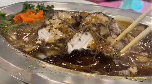 為什麼生魚片是熟的!成功高中畢旅學生有怨 餐廳老闆說話了