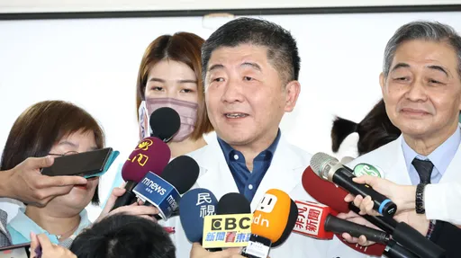 敗選後低調復出推廣潔牙 陳時中罕見笑容回應5字藏玄機