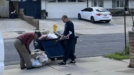 演員旅美被指淪落撿垃圾　「豪車打臉小粉紅」孫海英：言論自由喜樂極了