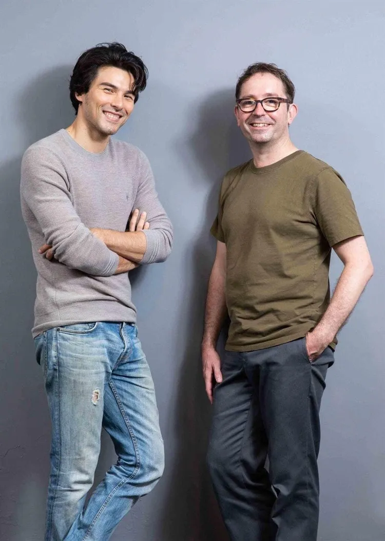 鳳小岳（左）是邁斯納創辦人之一。翻攝邁斯納臉書