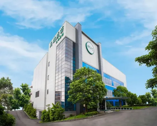 蔡政府挨轟開後門救高端　食藥署駁：四價流感疫苗依法核予藥證