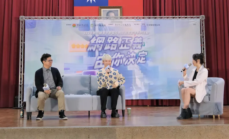 五堅情賴晏駒竹縣校園開講。新竹縣府提供