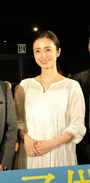 上戶彩3月出席電影活動，穿著就很寬鬆。株式会社 産経デジタル