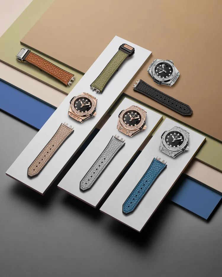 Big Bang One Click系列錶款搭載的HUBLOT獨家「One Click」單鍵快拆錶帶裝置，適合需在多元角色中轉換的當代女性。品牌提供