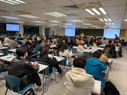 愛情實在太難懂！台大生自創「看電影學愛情」課程　2千人瘋搶修