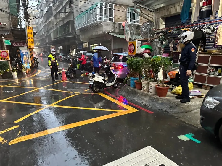 警方至現場進行採證。林口警分局提供