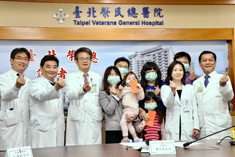 北榮完成高難度極端體重差異，為3歲許小妹移植腎臟。施昂強攝