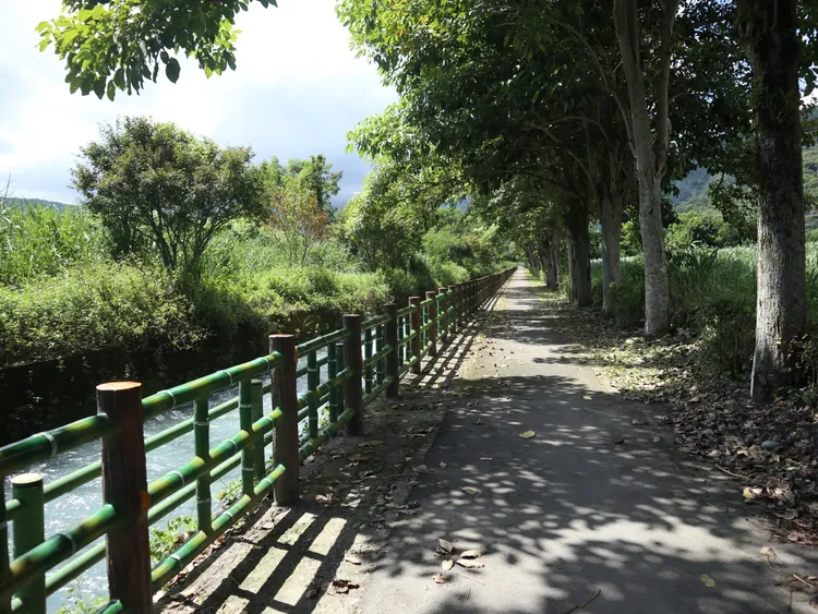 圖為秧悦美地度假酒店的自行車道。業者提供