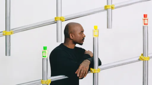 帕爾瑪之水為百年經典香換新衣 有名到乾脆直接把標籤給撕了