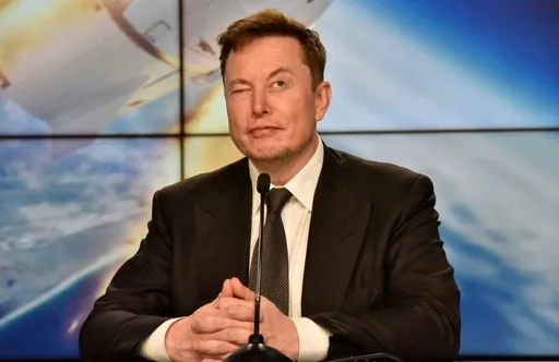 擠下LVMH老闆只維持48小時 馬斯克又丟了首富寶座