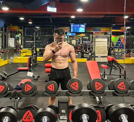 健身教練車禍肋骨斷8根 鬼門關走一回!靠這手術讓他誓言再回歸