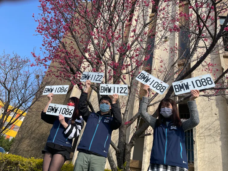 雙雙對對號碼車牌起標價6千元，其他號碼起標價3千元。臺中區監理所提供