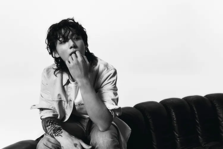 柾國演繹Calvin Klein 2023春季系列。品牌提供