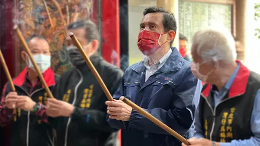 王丹譏馬英九訪中送習近平「登基賀禮」 王定宇提醒:三個不要、一個勿忘