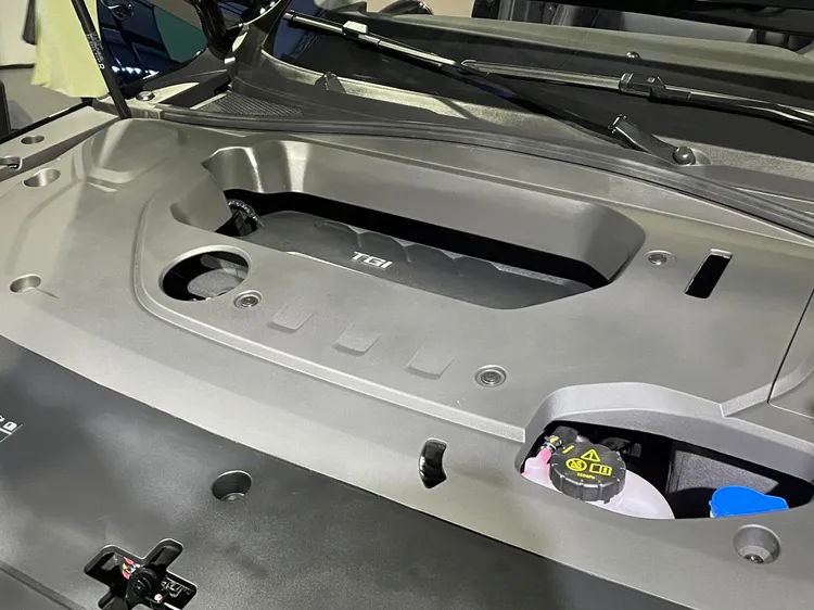 MG HS 2.0T AWD旗艦版動力採用MEGA Tech 2.0T缸內直噴渦輪增壓汽油引擎，可提供223匹最大馬力。林浩昇攝