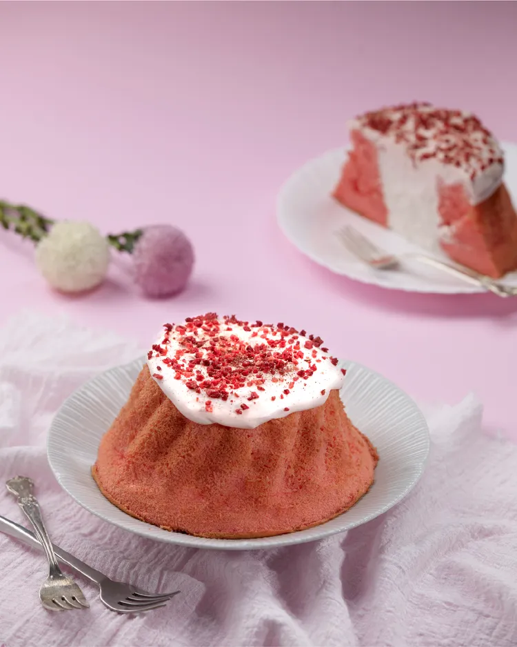 楊嘉明烘焙所草莓火山鹽奶蓋。業者提供