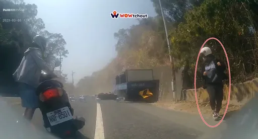 逃命片！貨車過彎失控飛撞過來　男大生命喪輪下、女騎士跳車躲過死劫