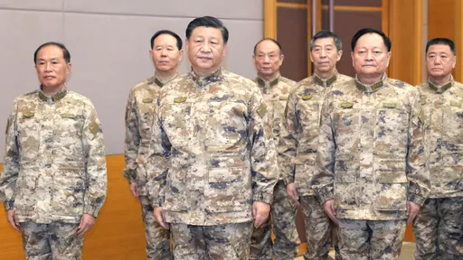 習近平:提高一體化國家戰略體系 強化國防工業