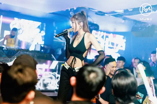 魅惑甜心蘿拉推新單曲 自爆超有掌控慾