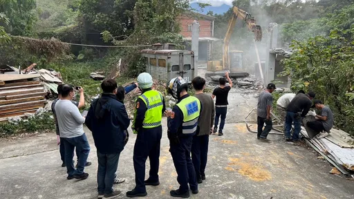 職業賭場藏身五股山區　蘆洲警提報違建強勢拆除