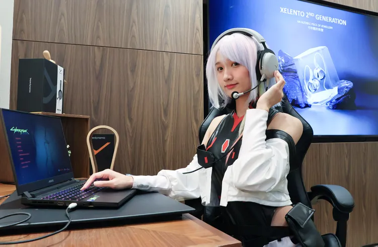 「beyerdynamic MMX150」電競寶典耳機線材與麥克風均採用可插拔設計，搭配可伸縮的頭樑調節，長時間配戴也能輕鬆舒適。鄭孟晃攝