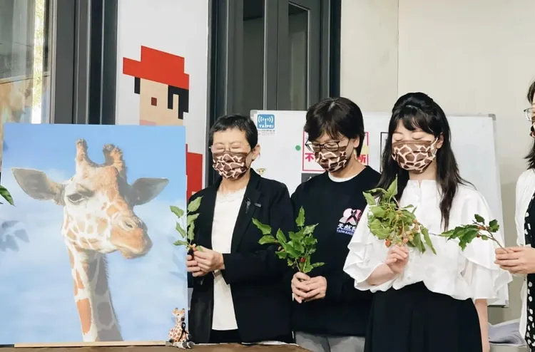 高嘉瑜揭六福村10年養死8長頸鹿。翻攝自高嘉瑜臉書